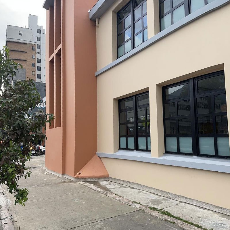 Proyecto en vidrio Colegio Manuela Beltrán